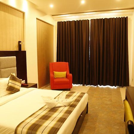 Silver Estate Resort Tikamgarh Exterior foto